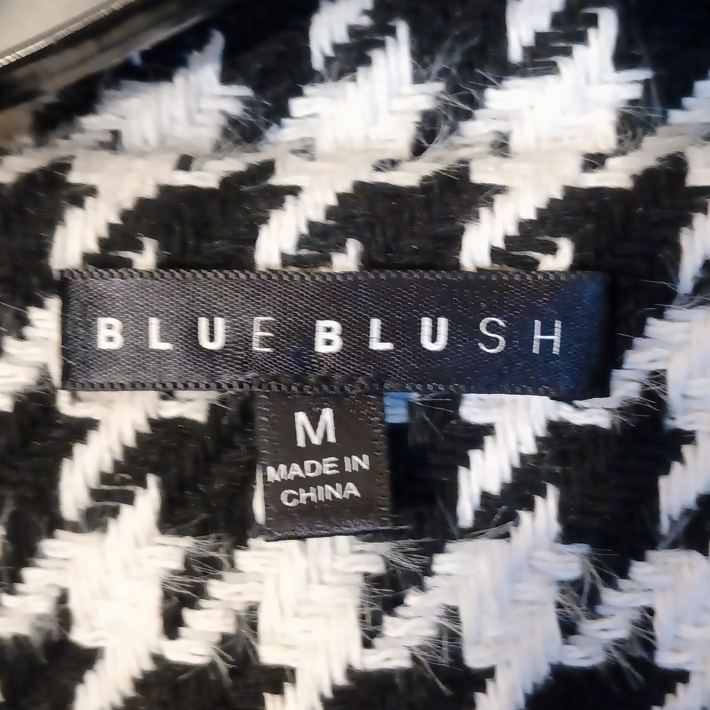 Blue Blush Women's Cropped Jacket - Picture 4 of 5